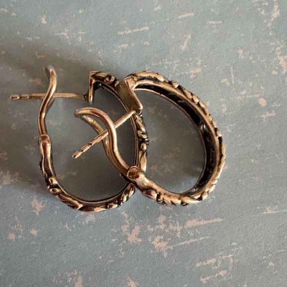 Carolyn Pollack Hoop Earrings - Picture 4 of 4